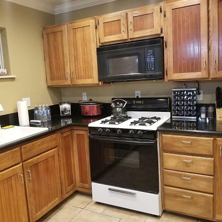 Close To Strip, Very Private, Gated, Huge Floorplan, Wifi, Washer&Dryer Лас-Вегас Экстерьер фото